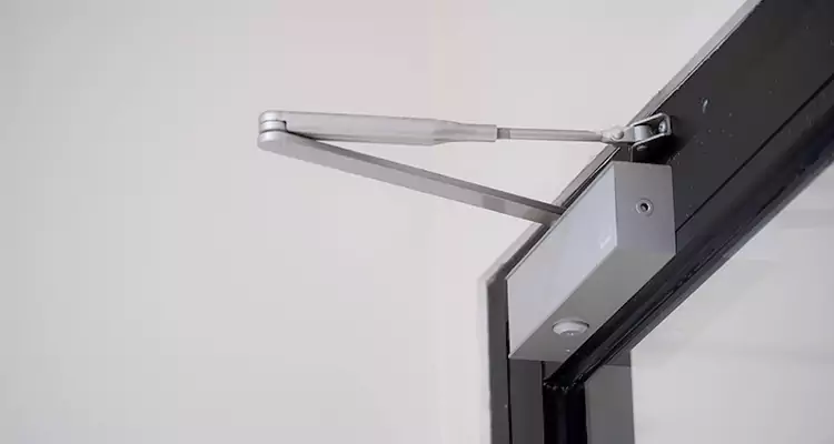 Screen Door Closer Installation in Pompano Beach, FL