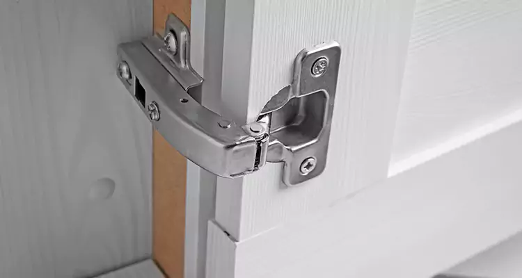 Shower Door Hinge Replacement in Pompano Beach, FL