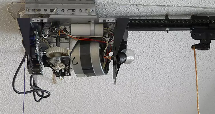 Emergency Garage Door Opener Repair in Pompano Beach, FL