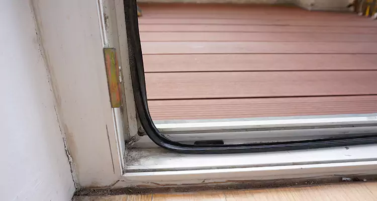 Why Choose Us for Leaking Sliding Glass Door Repair in Pompano Beach, FL?