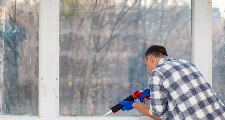 Quality Sliding Shower Door Repair for Closing Issues in Pompano Beach, FL
