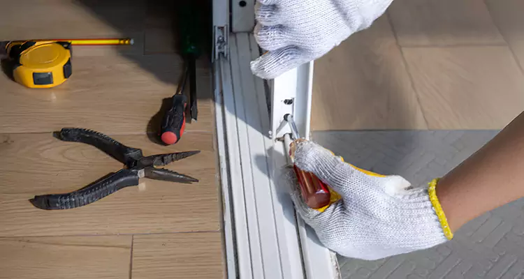 Screen Door Wheel Replacement in Pompano Beach, FL