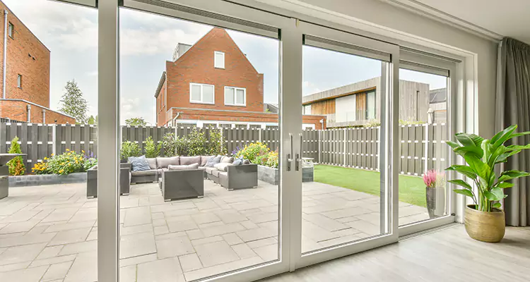 Best Sliding Screen Door Replacement Company in Pompano Beach, FL