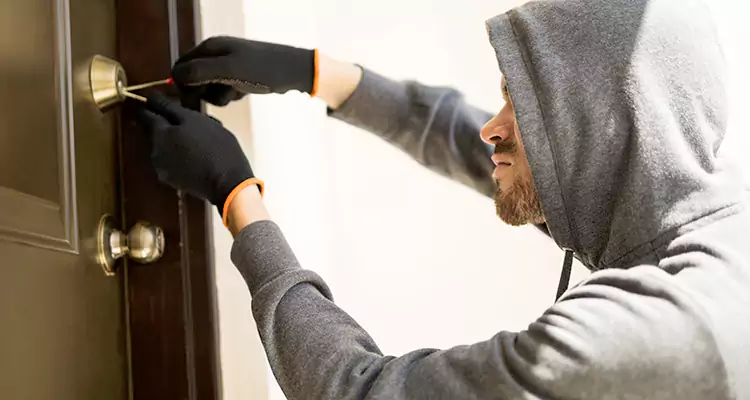 Emergency Motel Lock Repairs—Available 24/7 in Pompano Beach, FL