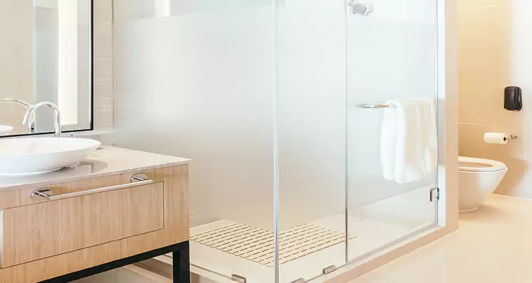 Expert Shower Door Fix and Repair in Pompano Beach, FL